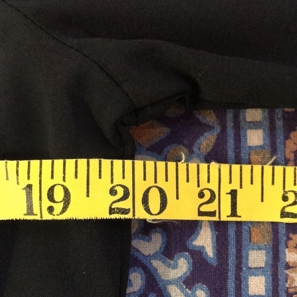 Furnex Women’s Zip front Blouse Top Size L Black Long sleeves Tab up Back Pleat - Picture 11 of 12